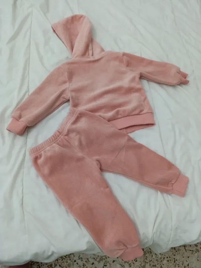 Conjunto chándal niña rosa