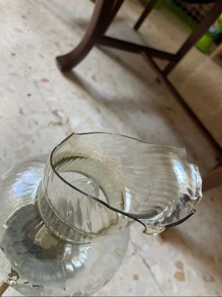 Lámpara de techo dorada con cristal