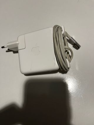 MacBook Pro 13 (Principios 2011) Plata urge venta