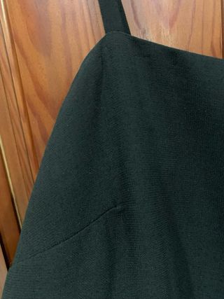 Vestido negro básico tirantes