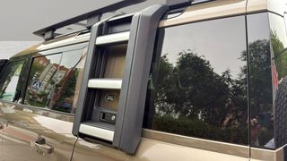 Land Rover Defender 110 D240 S 4WD Auto 177 kW (240 CV)