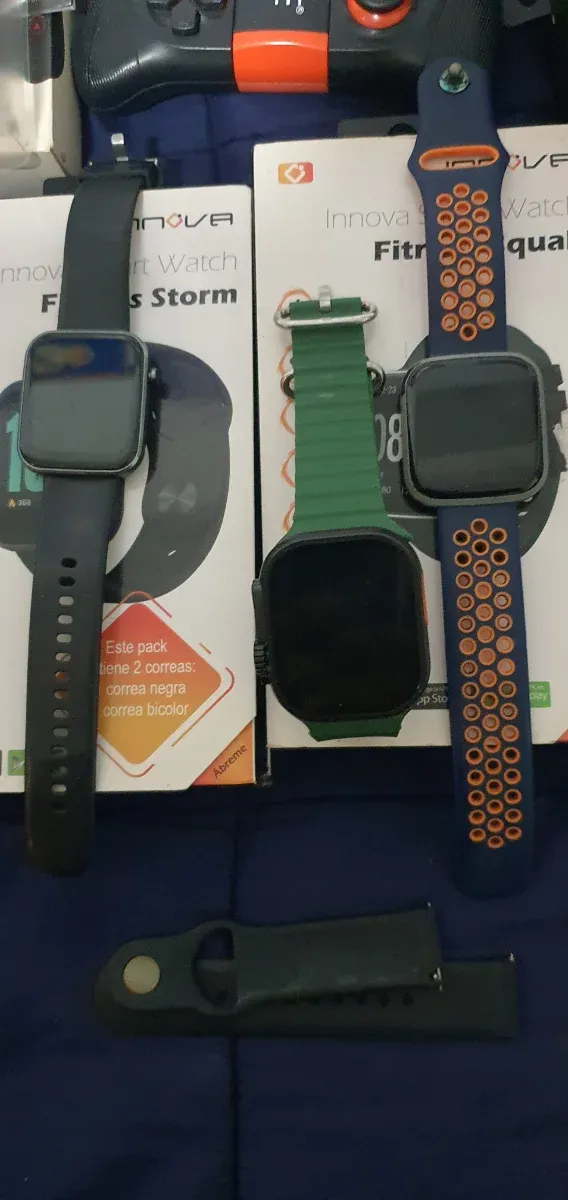 Lote Electrónica: Auriculares, Smartwatch, Mando