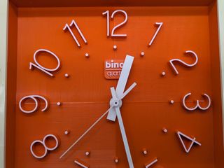 Orologio vintage Bino Quartz arancione anni '70