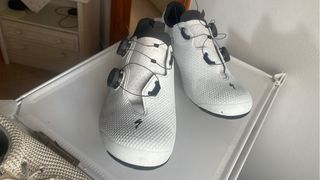 Bicicleta Megamo Raise 20 + zapatos SPECIALIZED