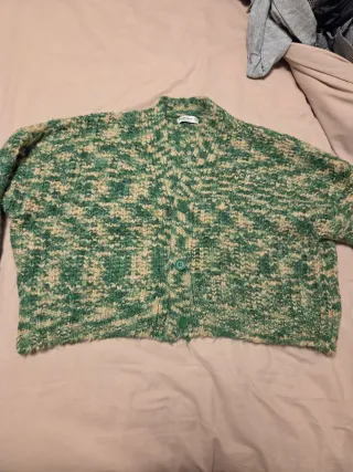 Cárdigan corto de punto