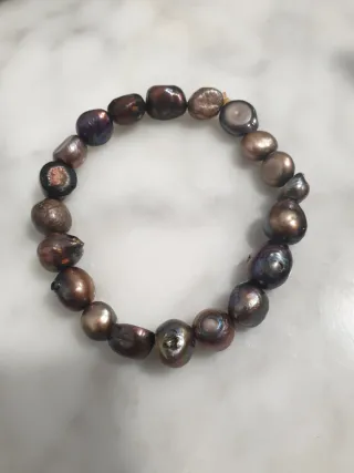 Pulsera de perlas barrocas.