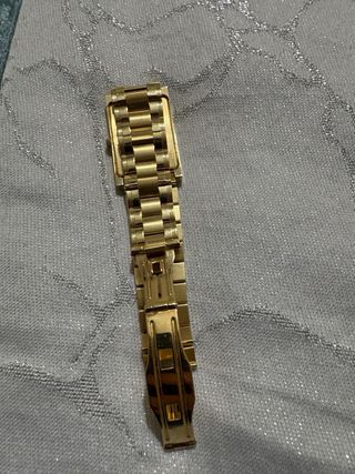 Reloj Festina de oro Rectangular