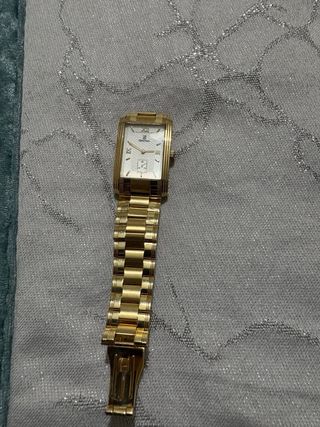 Reloj Festina de oro Rectangular