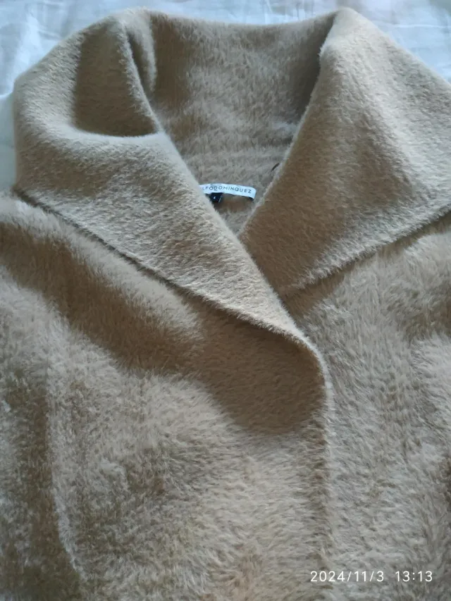 Abrigo Adolfo Domínguez Beige , tipo batin.