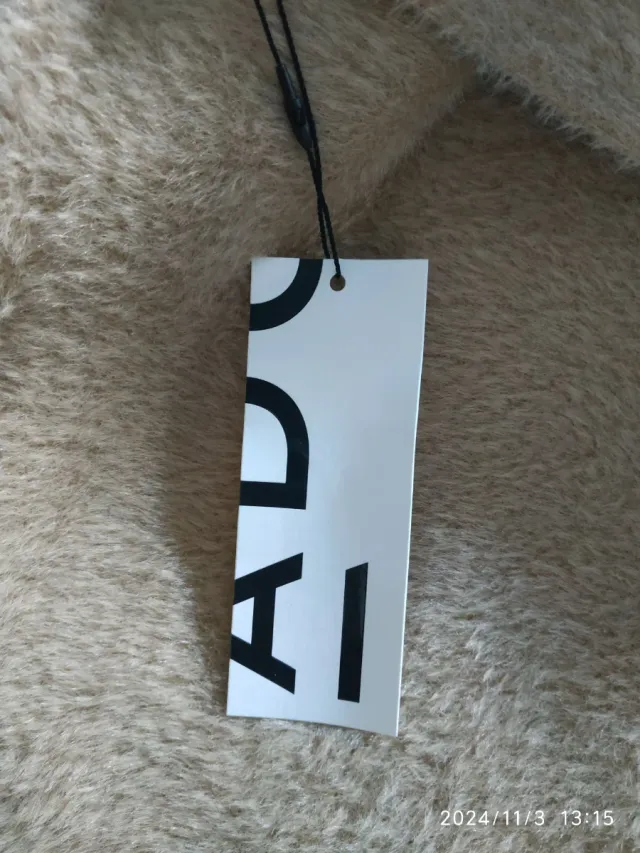 Abrigo Adolfo Domínguez Beige , tipo batin.