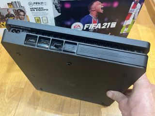 Consola PS4 500GB FIFA 21 Champions League