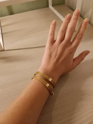 Bracciale dorato multistrato