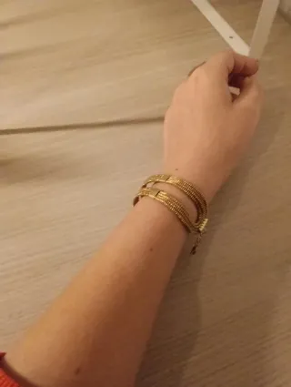 Bracciale dorato multistrato