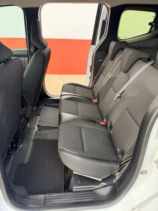 ALQUILER DE FURGONETAS 5 PLAZAS