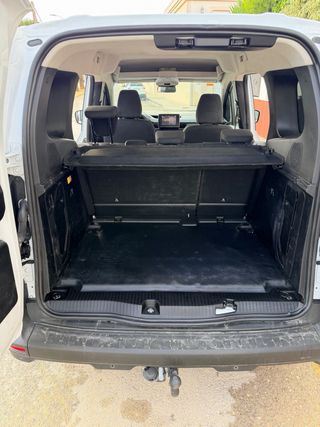 ALQUILER DE FURGONETAS 5 PLAZAS