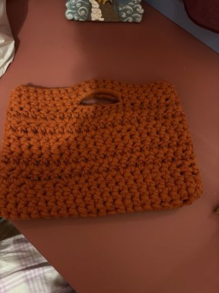bolso de ganchillo hecho a mano