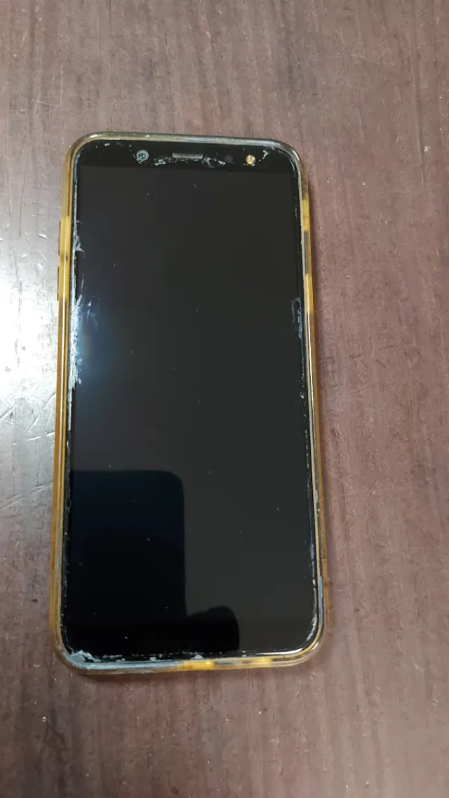 Samsung Galaxy A6 Preto/Dourado