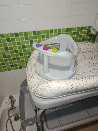 Silla de Baño Bebé con Juguetes con ventosa