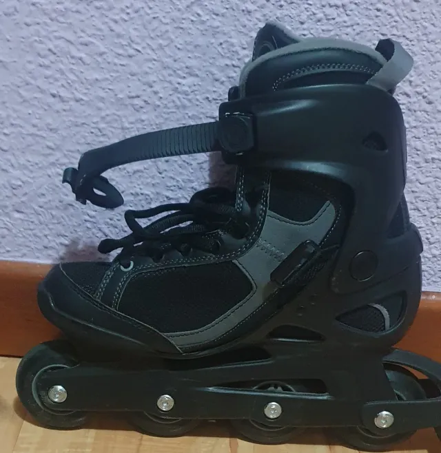 Patines en línea negros