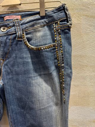 Vaqueros Fornarina mujer con tachuelas