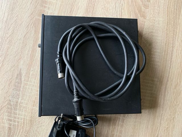 Roland GI-10 Guitar-MIDI Interface