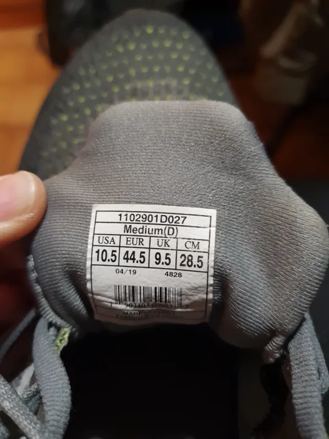 Zapatillas Brooks Levitate 2 Gris Plata Amarillo