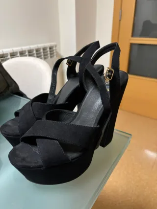 Zapatos de tacón plataforma negros