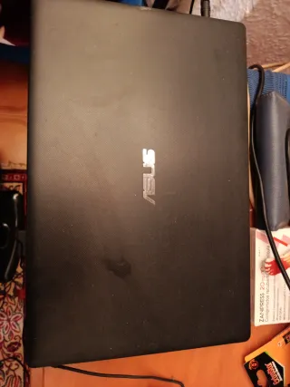 Portátil ASUS Negro