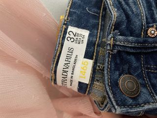 Pantalón vaquero Stradivarius talla 32