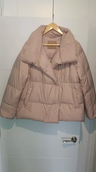 Chaqueta rosa acolchada
