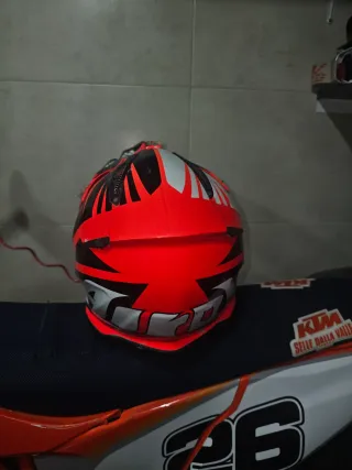 Casco Motocross Airoh aviator naranja