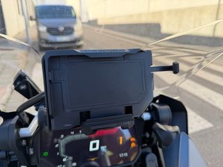 Soporte BMW ConnectedRide Cradle Original