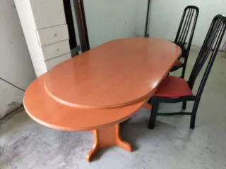 Mesa extensible y 6 sillas madera maciza