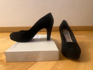 Zapatos de tacón negros Clarks