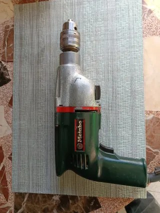 Taladro Metabo 800W Alemán