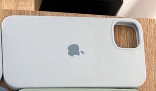 Funda iPhone 11 Apple