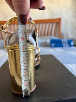 Sandalias tacón MARYPAZ doradas talla 38