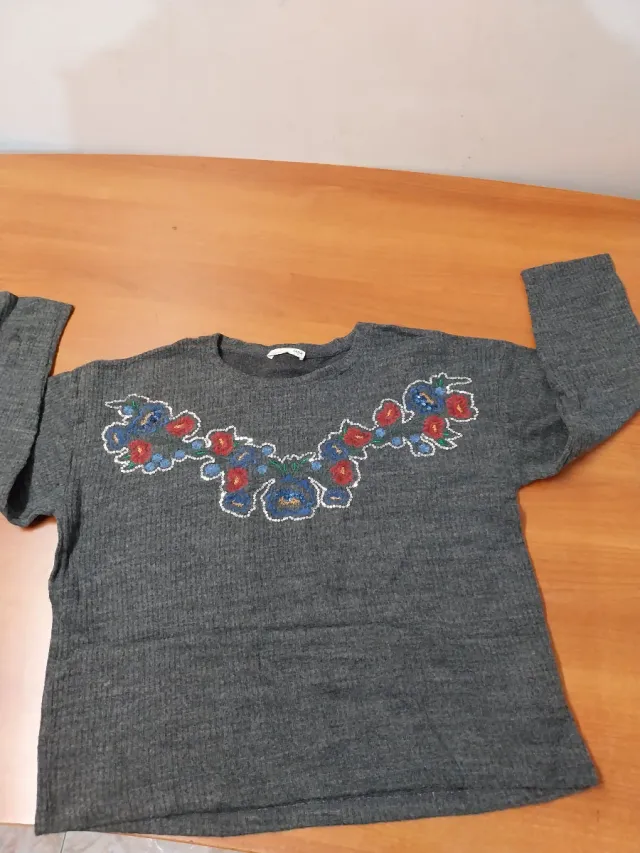 Jersey Zara Mujer Gris Bordado Flores