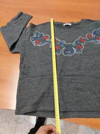 Jersey Zara Mujer Gris Bordado Flores