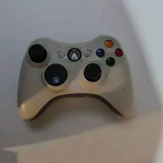 Microsoft Xbox 360 120GB + Controller + Accessori