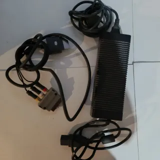 Microsoft Xbox 360 120GB + Controller + Accessori