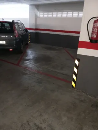 ZONA SAN MARTÍN - TXAGORRITXU ALQUILA PLAZA GARAJE