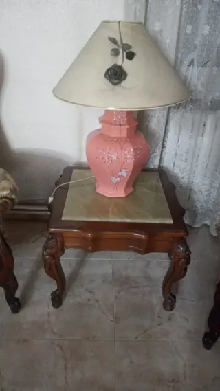 Tavoli da salotto in legno e pietra