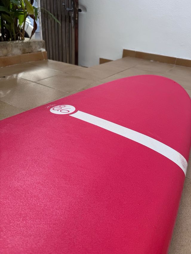 Tabla de surf rosa 8'6