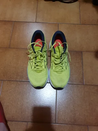 Zapatillas Mizuno Wave Rider 25 Amarillas