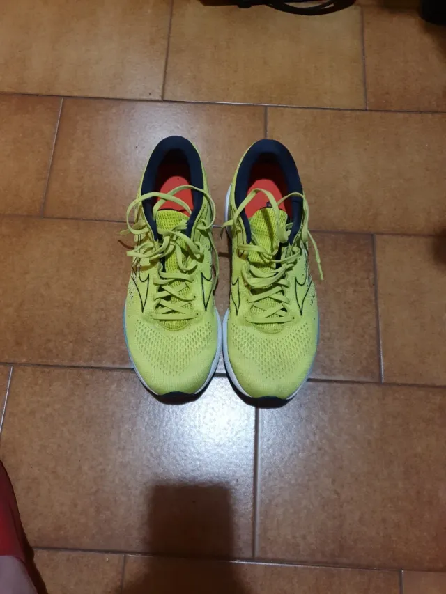 Zapatillas Mizuno Wave Rider 25 Amarillas