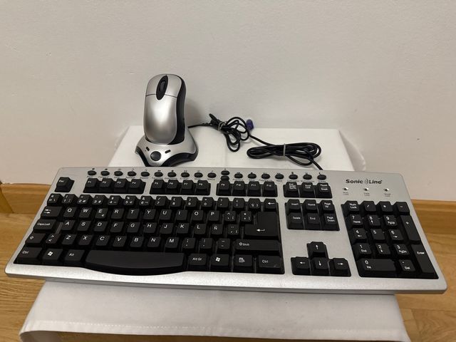 Teclado y ratón inalámbrico