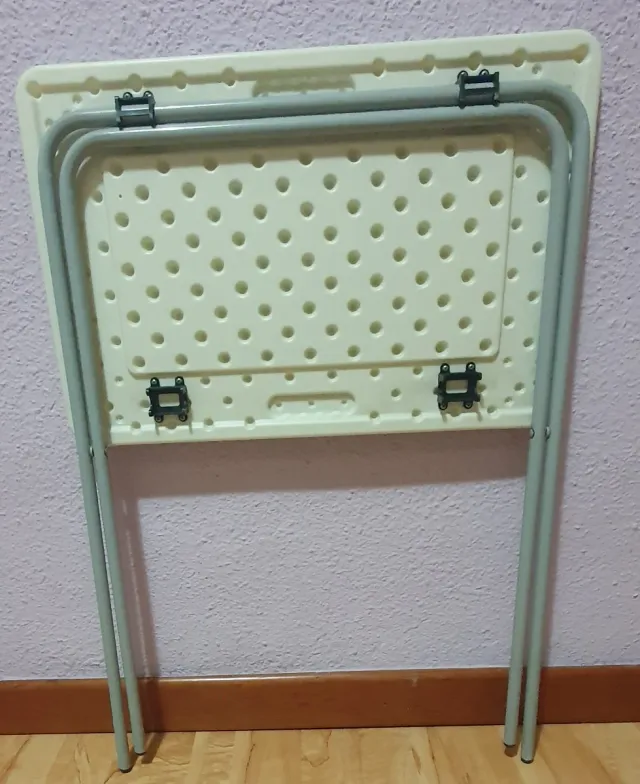 Tavolo ausiliario pieghevole