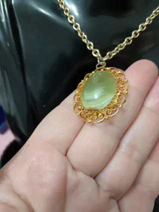 Collana con ciondolo onice dorato