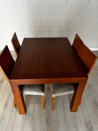 Tavolo e 4 sedie in legno massello. ULTIMO GIORNO DI VENDITA